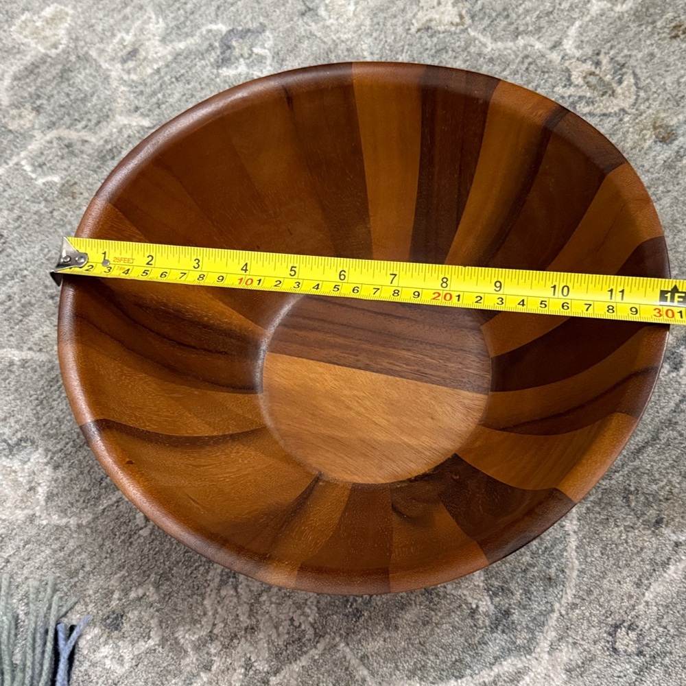 Nambe Wood-Tone Striped Acacia Salad Bowl with Servers - Picture 4 of 8